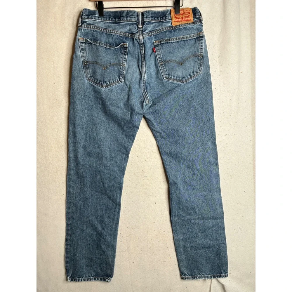 Levis 505 Regular Fit Straight Leg Jeans Mens 34x35 Blue Denim Distressed A09178
